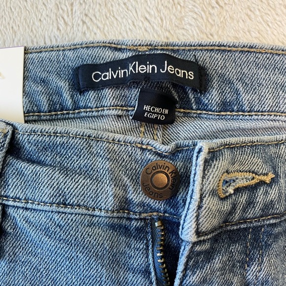 Calvin Klein Jeans Womens Classic Light Wash Blue Denim Straight Leg Pants Sz 4 - Picture 2 of 11